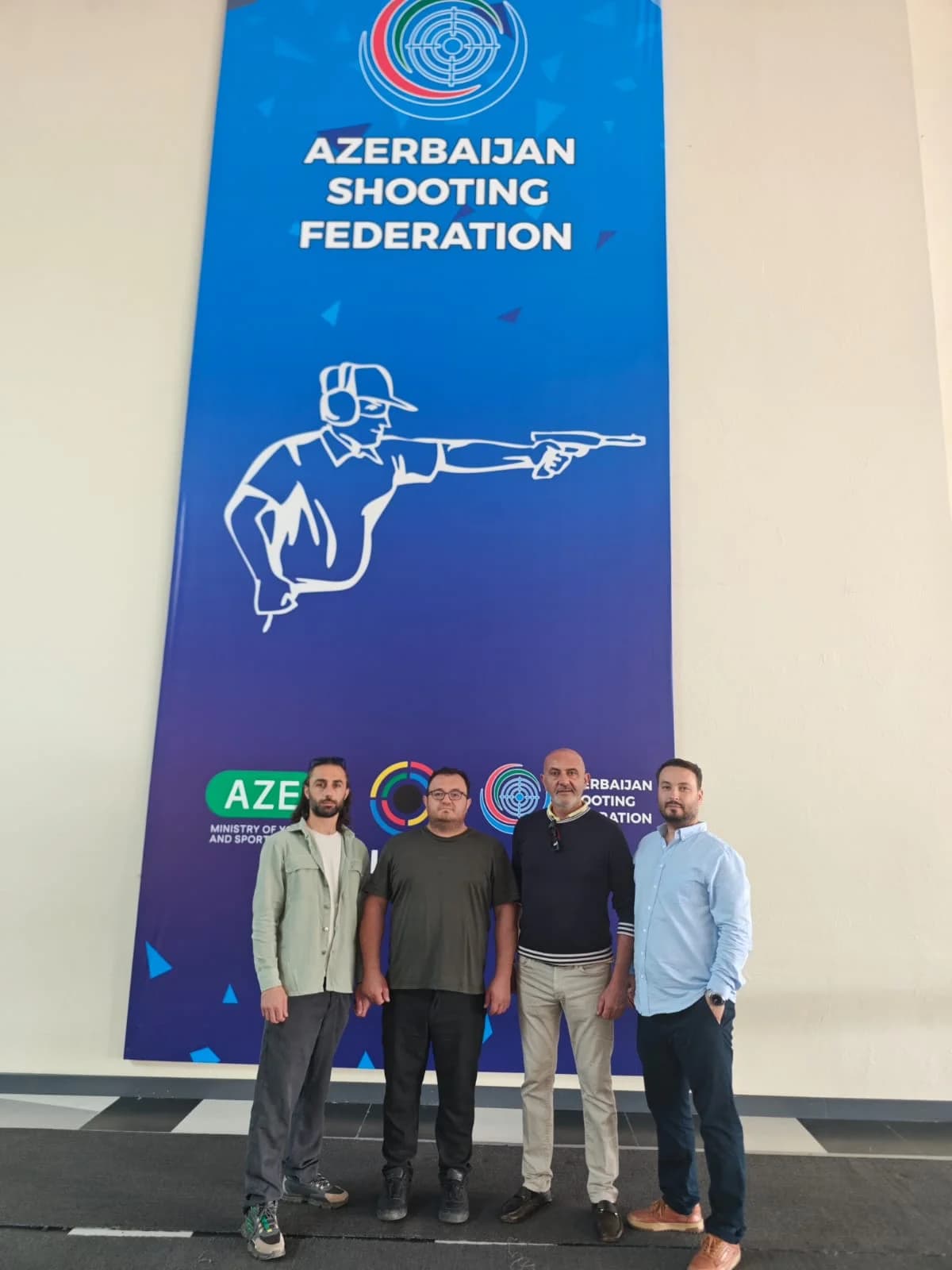 Azerbaycan programından ekip kareleri